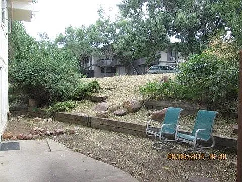 503 Harvard Ln — Photo 3