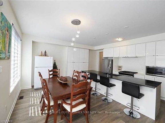 4th image of 192 Fowley Dr