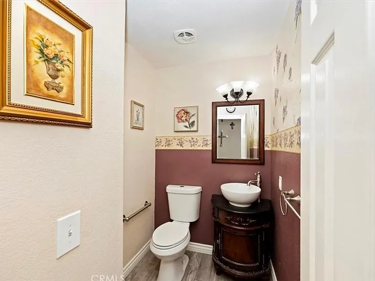 2447 Grove Ave — Photo 12