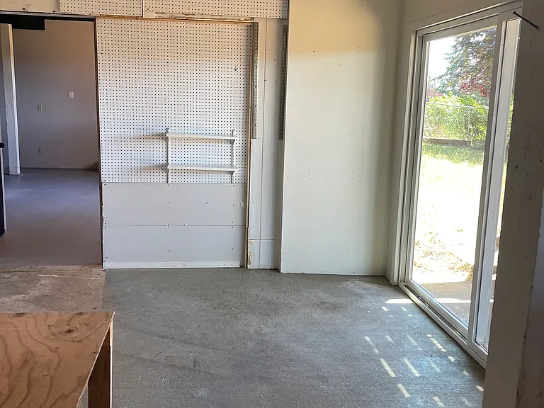 759 NE 4th Pl — Photo 20