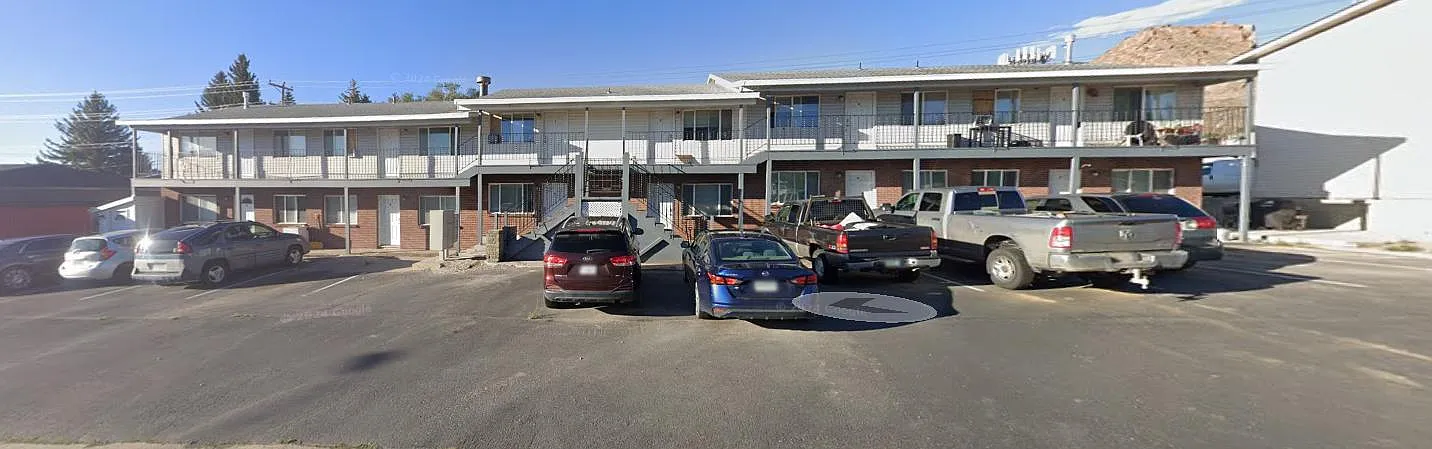 215 River View Dr - Apt. J — Photo 4