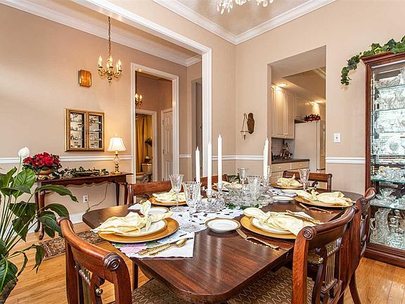 4th image of 5330 Tazewell Pointe Way