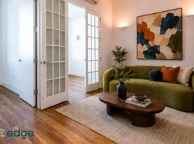 17 Monitor St