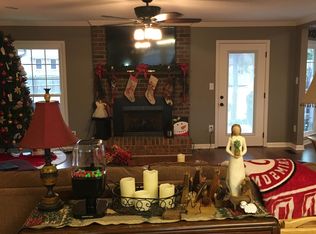 107 Dearborn Cir, Muscle Shoals, AL 35661