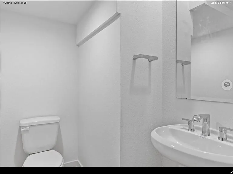 1814 Revolution Way — Photo 5