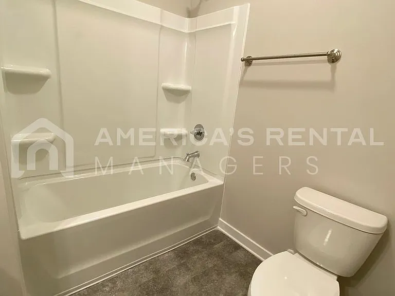 100 Barnett Pl — Photo 10