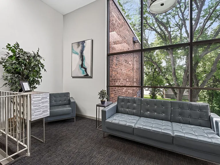 Eastgate Apartments — Photo 69