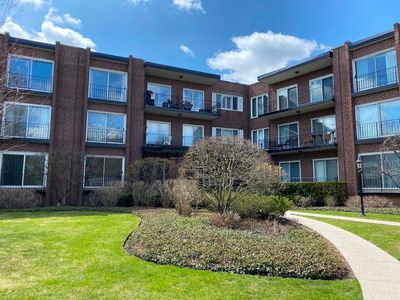 1290 N Western Ave APT 212, Lake Forest, IL, 60045