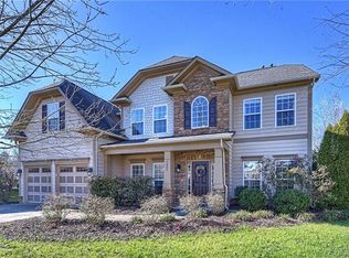 1800 Robbins Meadows Dr, Waxhaw, NC 28173