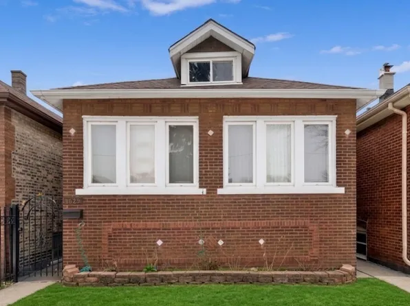 (undisclosed Address), Chicago, IL 60629