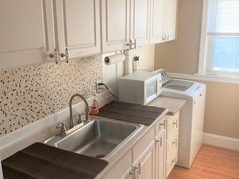 53 Winchester St — Photo 10