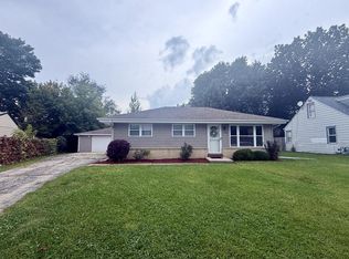 7156 Cliffside Dr, Racine, WI 53402