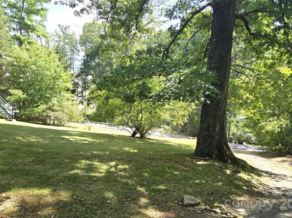 37 Grindstaff Dr, Asheville, NC 28803