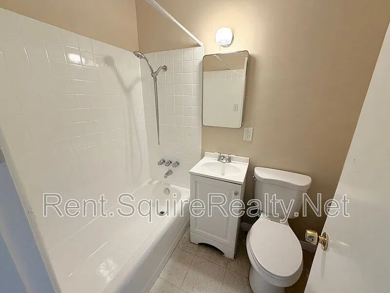 936 W Foothill Blvd — Photo 3