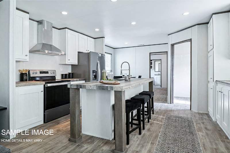 2nd image of 6220 Katy Hockley Rd #85