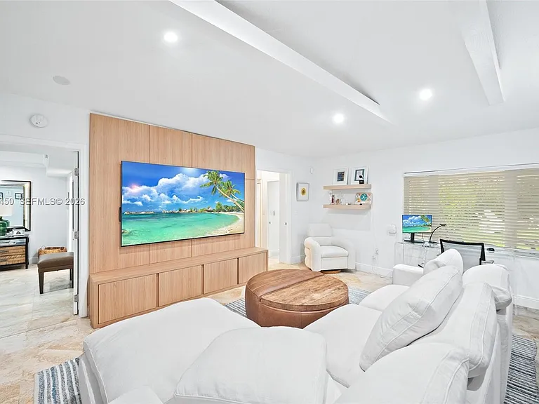 200 W Mashta Dr — Photo 14