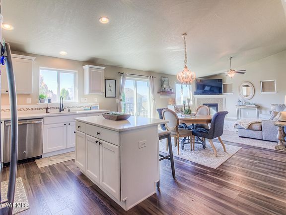 5th image of 5500 Blackstone Ct