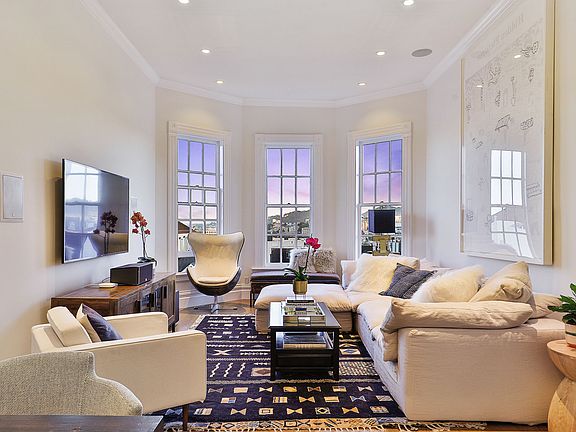 3rd image of 3063 Washington St #3