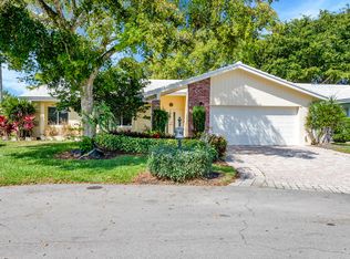 22071 Brentwood Cir, Boca Raton, FL 33433
