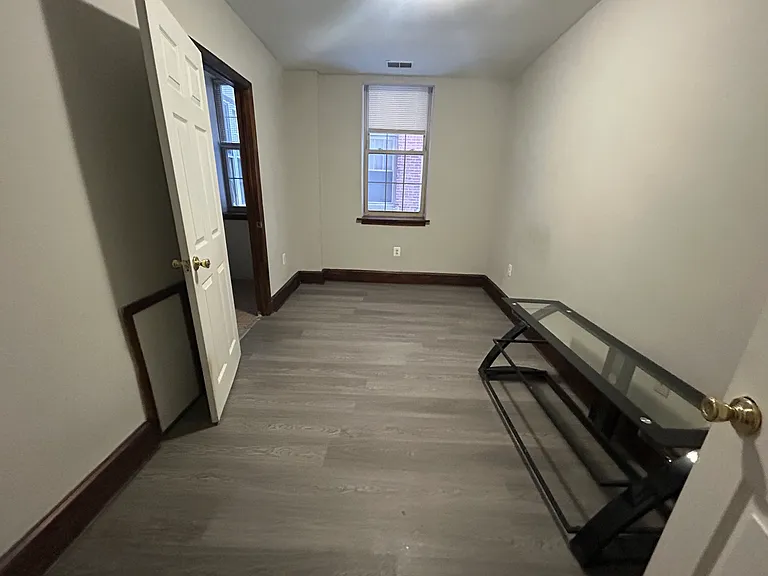 5101-21 Walnut St #2 — Photo 16