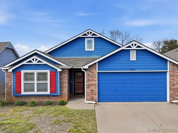 205 W 45th St, Sand Springs, OK 74063