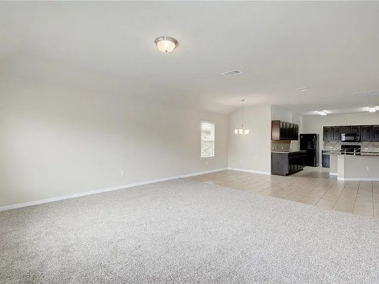 5817 Roderick Dr — Photo 5