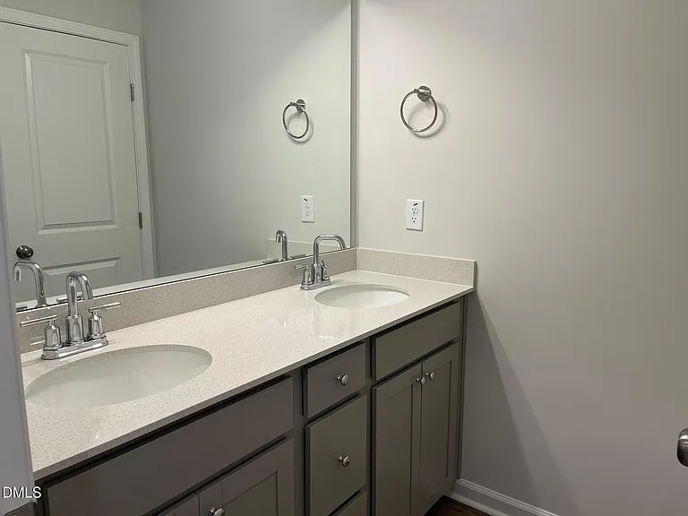 2320 Sun Vibes Way — Photo 17