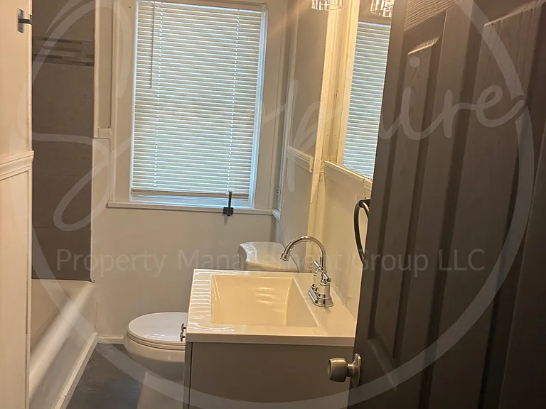 5430 Michigan Ave — Photo 11