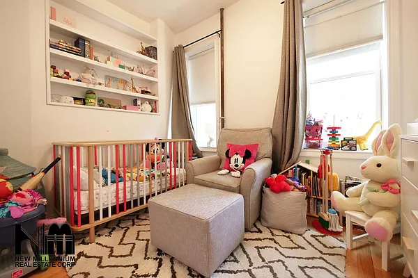 Sold by NMRE | media 18