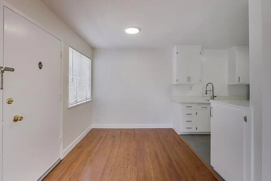 Exquisite Urban Oasis 2339 Eighth Street #A with 2 Private balconies! — Photo 4