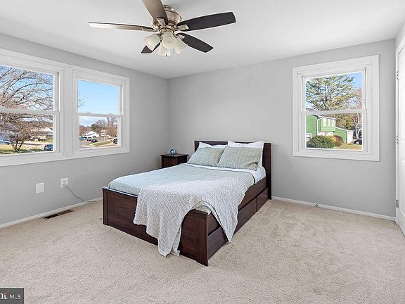 5th image of 12213 Raritan Ln