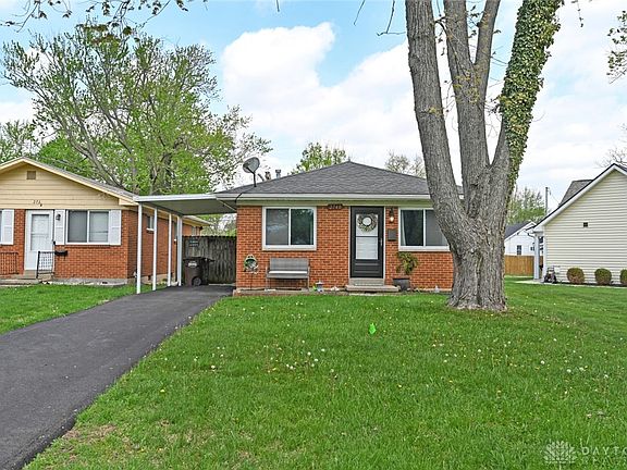 3rd image of 2740 Gaylord Ave