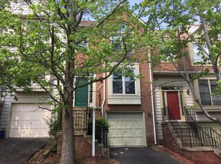 21704 Leatherleaf Cir, Sterling, VA 20164