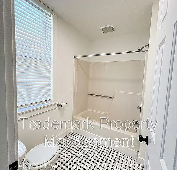 28 N State St #2 — Photo 11