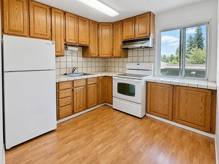 2199 Grant Street — Photo 4