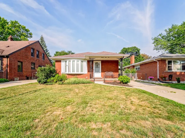 2910 Parkwood St, Trenton, MI 48183