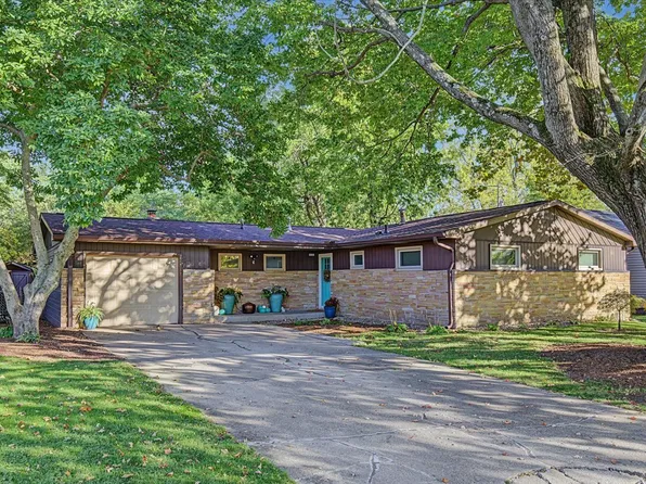 808 S Fair St, Champaign, IL 61821