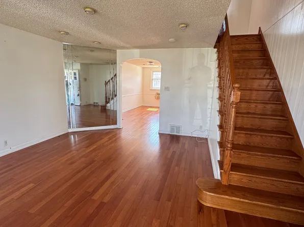 2212 Brighton St, Philadelphia, PA 19149