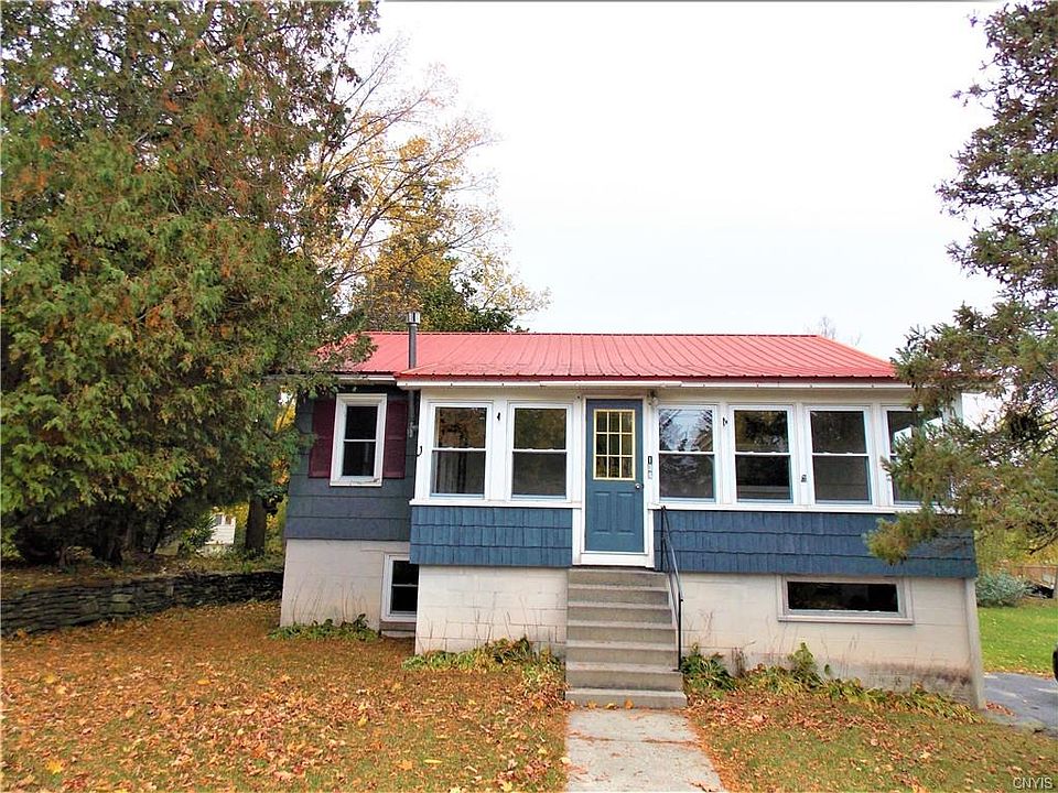 1st image of 104 West St