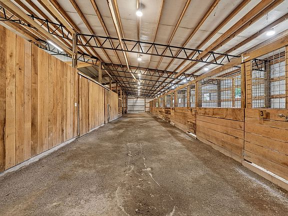 4th image of 950 Old Agnew Rd