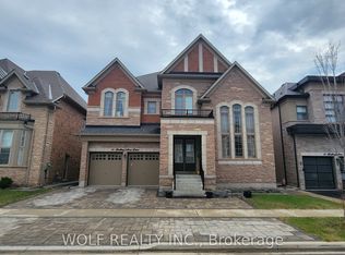 16 Rolling Acres Dr, Brampton, ON L6X5P4