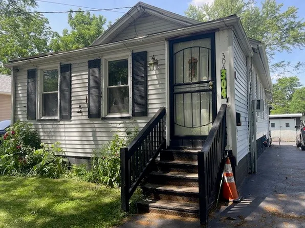 304 Campbell St, Rochester, NY 14611