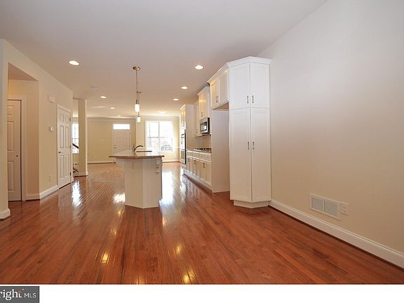 5th image of 168 Shilling Ave