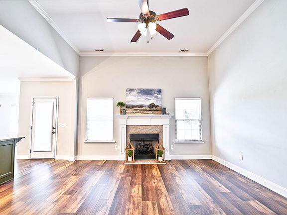 5th image of 2307 Telford Ln