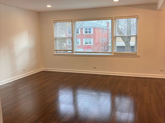 4th image of 3332 W Columbia Ave #2