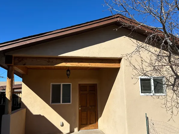 3005 Jemez Rd #2, Santa Fe, NM 87507