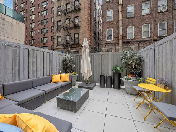 321 E 48th St APT 1L, New York, NY 10017