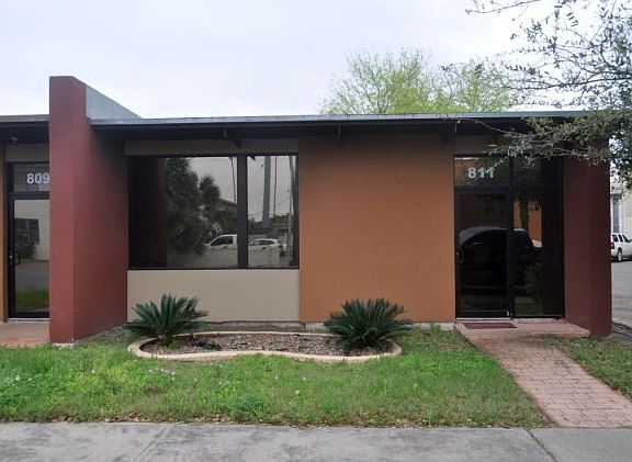 3rd image of 811 Quince Ave