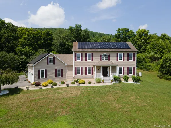 733 Lattintown Road, Milton, NY 12547