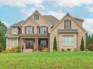 6622 Linville Ridge Dr, Oak Ridge, NC 27310